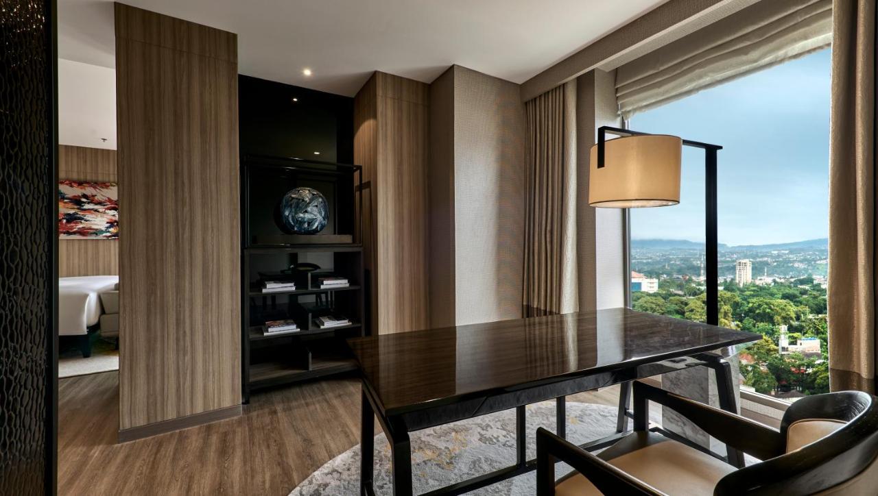 Pullman Bandung Grand Central 외부 사진