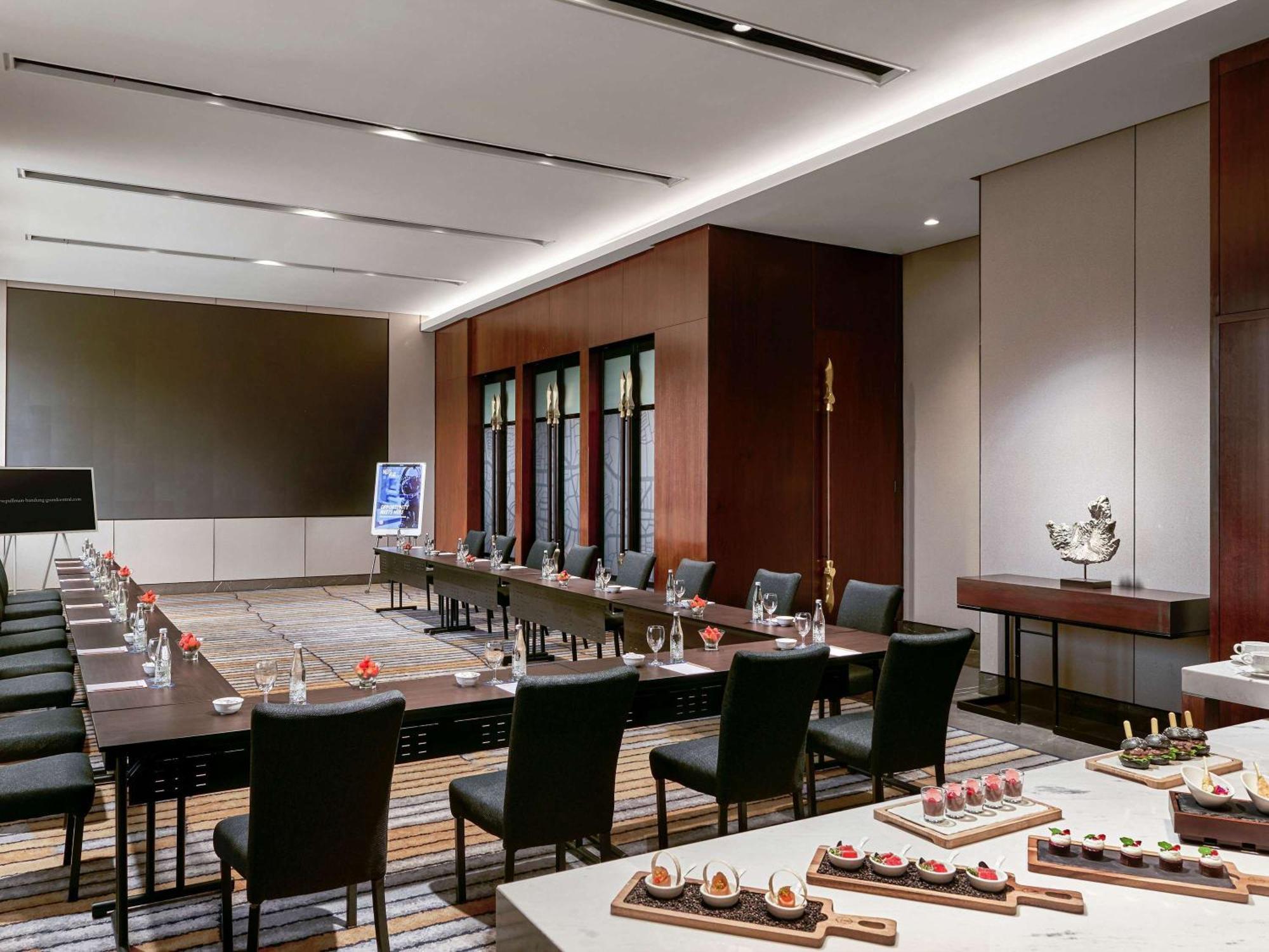 Pullman Bandung Grand Central 외부 사진